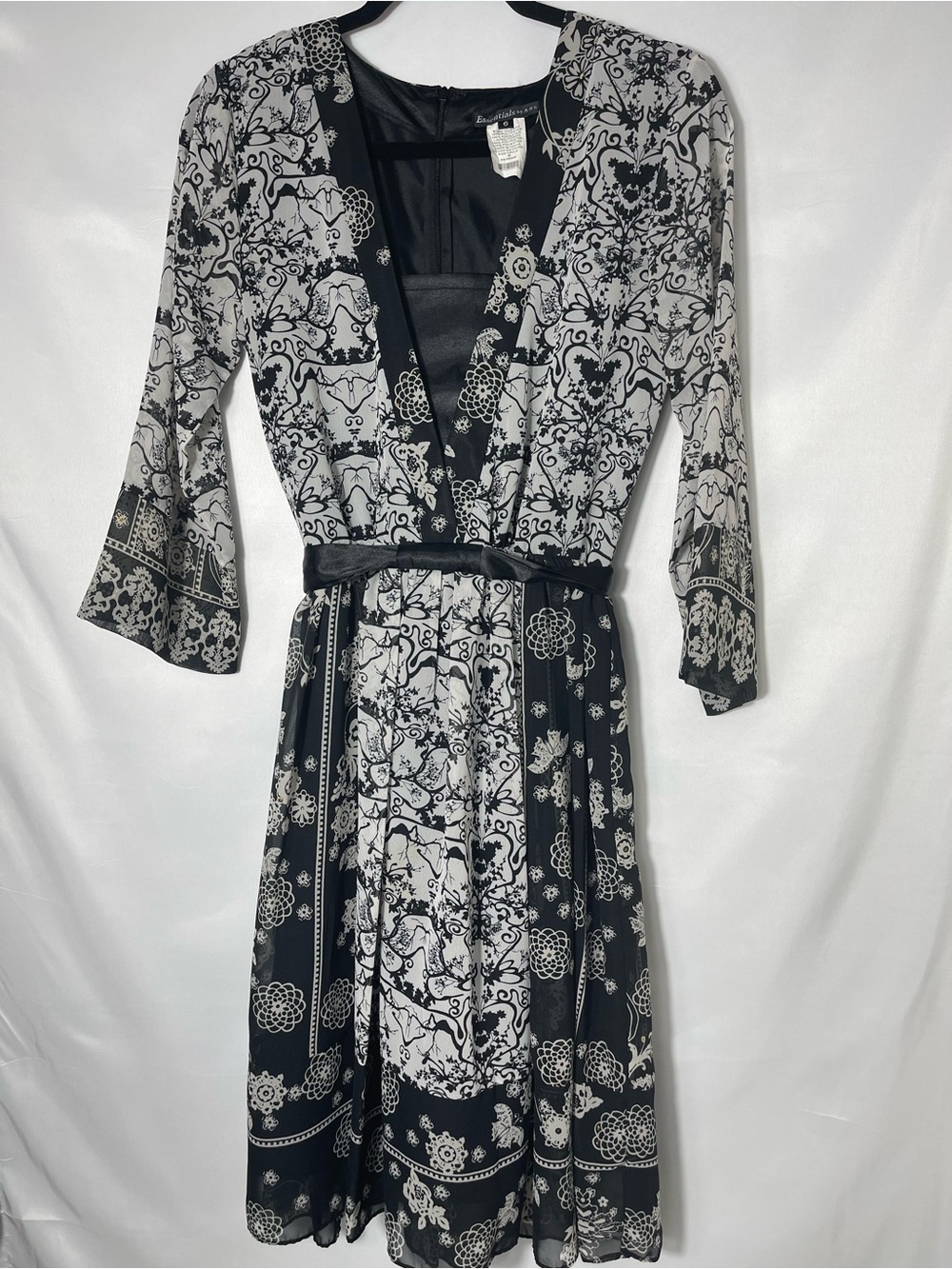 Essentials By A.B.S. KIMONO Style Women’s Dress Black/Gray Floral Sz 6 SKU#0172